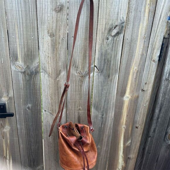 Vintage Handmade Leather Bucket Bag Brown Tassel Boho Chic Medium - Picture 2 of 10